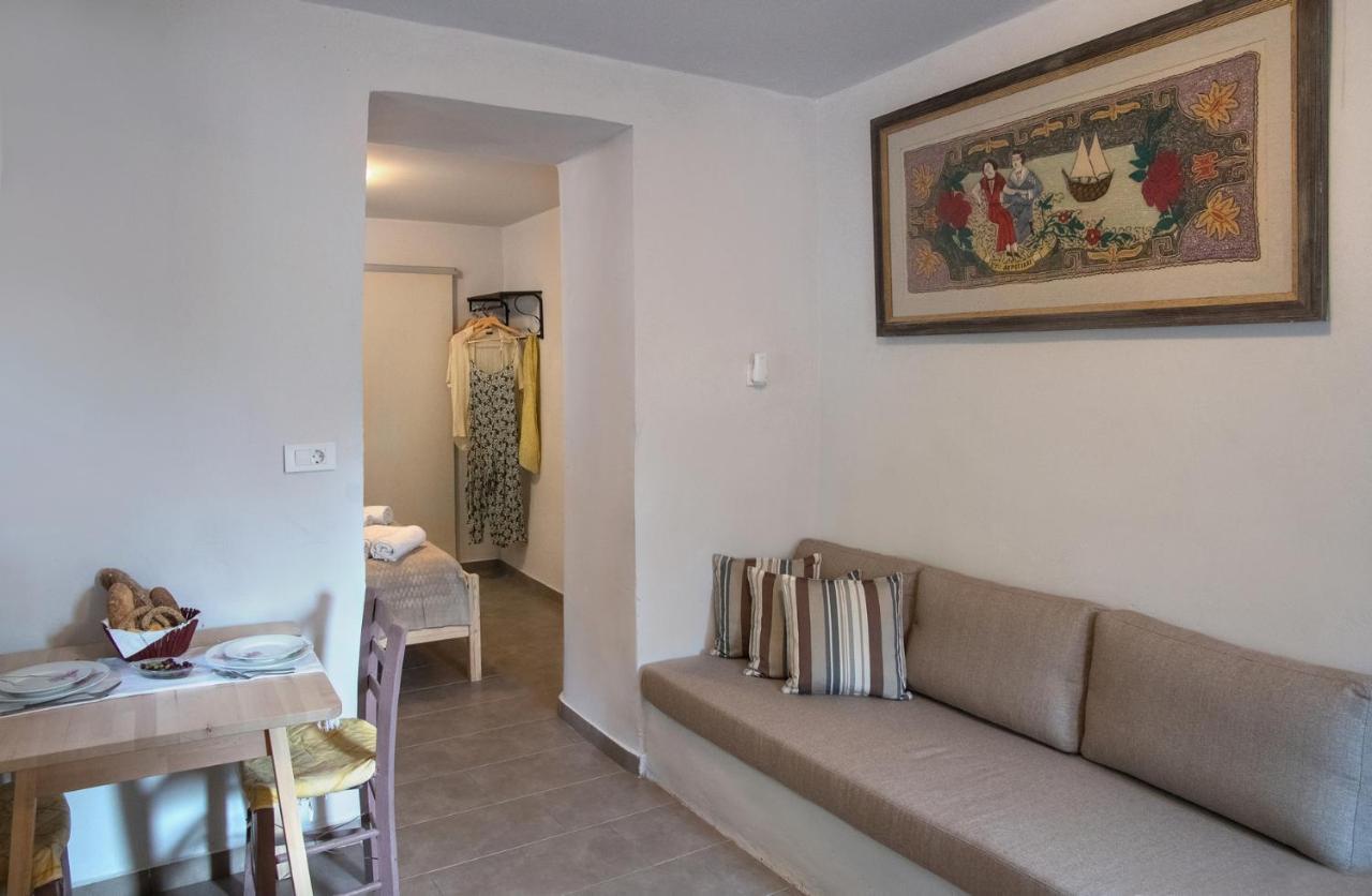 Feneri 3 -Cozy Rustic Apt 20' From Elafonisi Beach Perivolia  Exterior photo